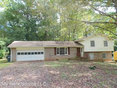 Main picture of 17 Lynn Cir