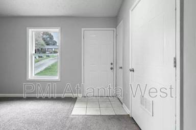 Main picture of 5793 Williamsburg Trce