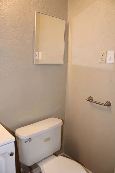 Main picture of 303 W Lilac Ln