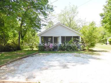 Main picture of 3931 Locust Hill Rd