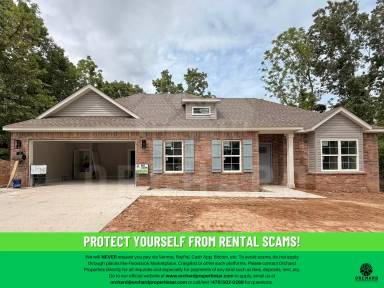Main picture of 15 Bankfoot Dr
