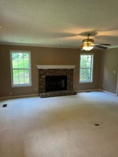 Main picture of 422 Mapleton Dr NW