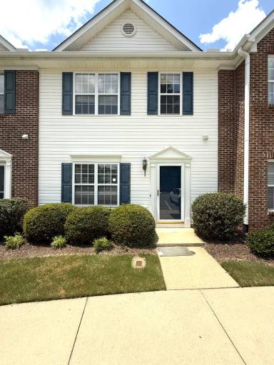 Main picture of 21 Edgebrook Cir