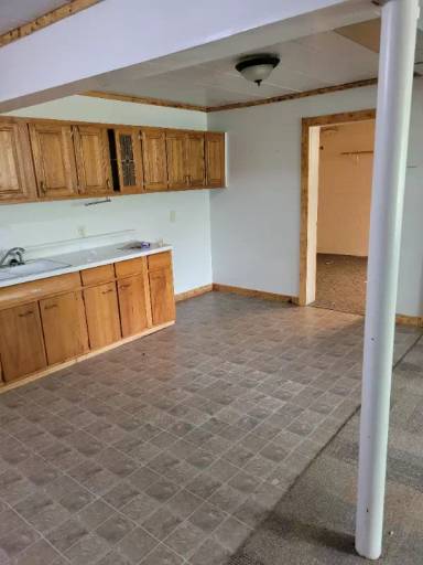 Main picture of 6220 Brooklyn Rd