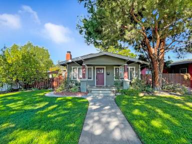 Main picture of 229 Jacaranda Pl