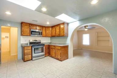 Main picture of 5977 Montoya Dr