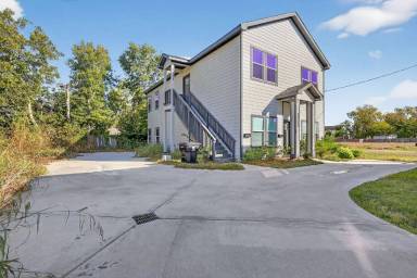 Main picture of 4423 Brinkley St