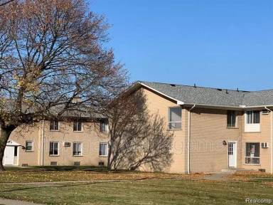 Main picture of 19250 Wick Rd