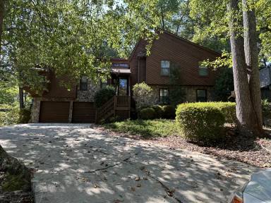 Main picture of 2185 Deep Woods Way