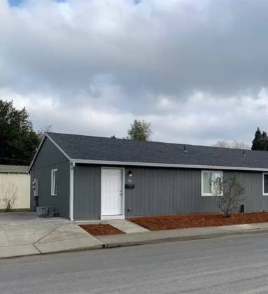Main picture of 303 19th Ave