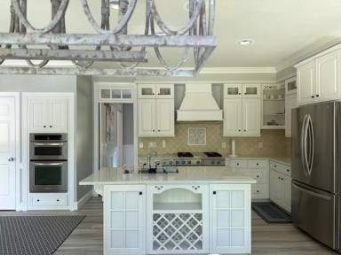 Main picture of 136 Lochwood West Dr
