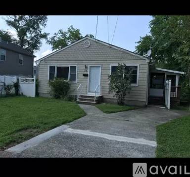 Main picture of 83 Lincoln Ct