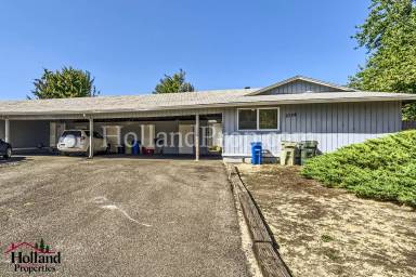 Main picture of 2724 N Barlow Ct