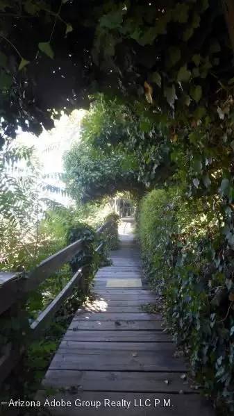 Main picture of 39 Paradise Ln