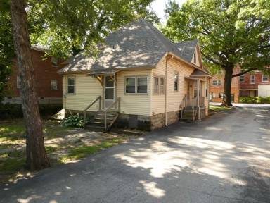 Main picture of 1207 E Elm St