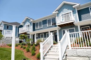 Main picture of 127 Churchill St