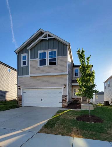 Main picture of 332 Wilbur Lake Dr