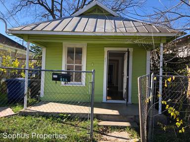Main picture of 821 S Smith St
