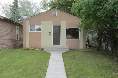 Main picture of 2320 1st Ave N