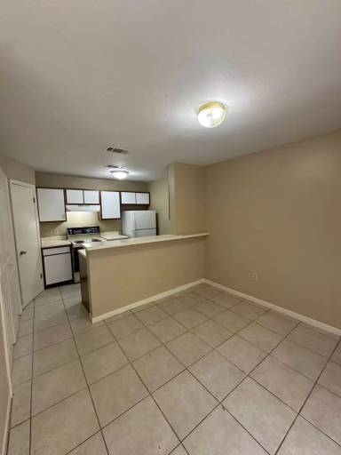 Main picture of 7424 Town South Ave