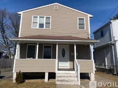 Main picture of 9 Udell St