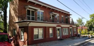 Main picture of 343 N Center St
