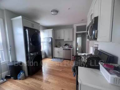 Main picture of 247 L St