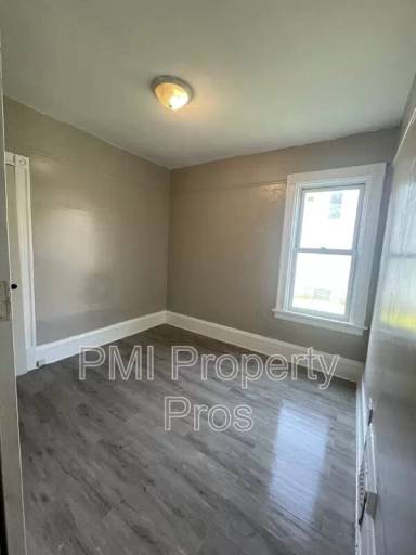Main picture of 2619 N 23rd St