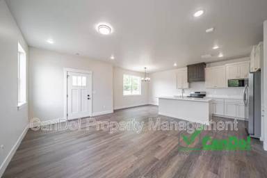 Main picture of Village Green Townhomes