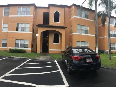 Main picture of 4532 Commander Dr