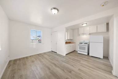 Main picture of 1216 South Ave