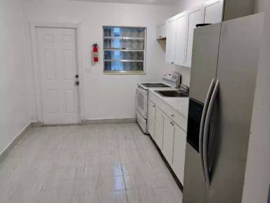 Main picture of 4088 SW 23rd St