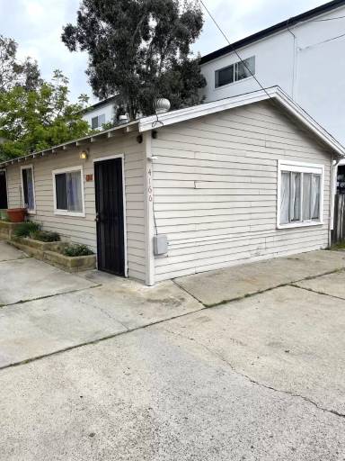 Main picture of 4166 Mississippi St