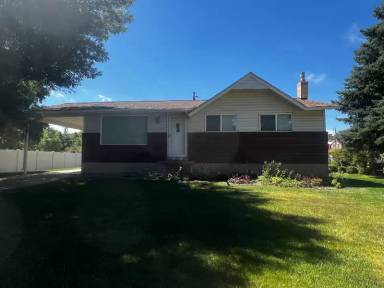 Main picture of 1391 E Canyon Dr