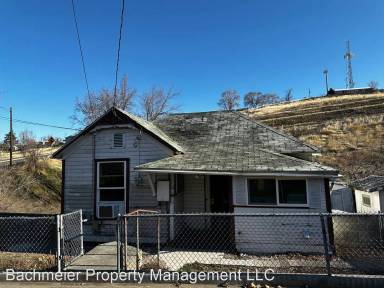 Main picture of 808 SE 3rd St