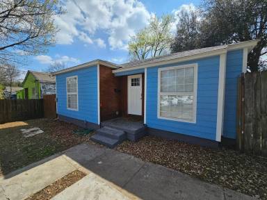 Main picture of 3518 Grafton Ave
