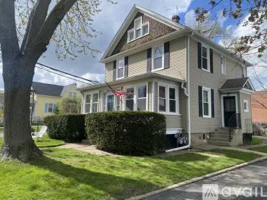 Main picture of 304 Noble Ave