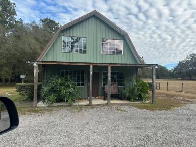 Main picture of 15455 NW 100th Avenue Rd