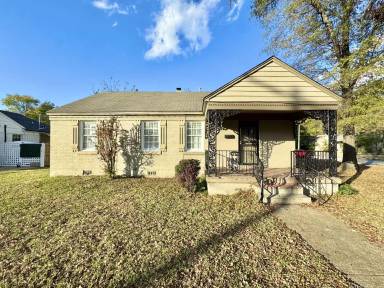 Main picture of 3880 Spottswood Ave