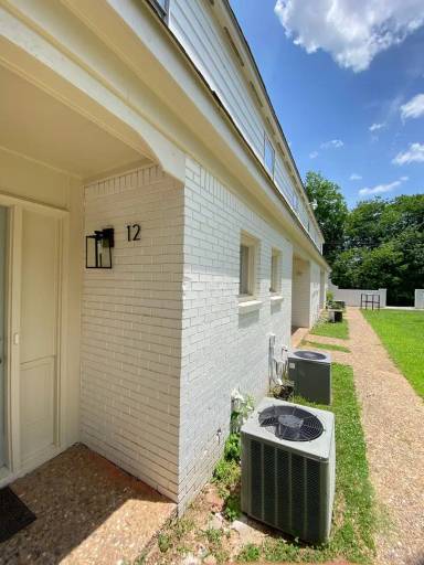 Main picture of 2301 Scott St