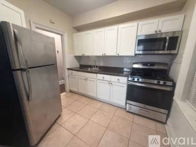 Main picture of 165 W 48th St