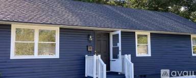 Main picture of 141 Winchester Dr