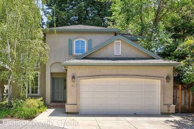 Main picture of 7 Daisy Ln