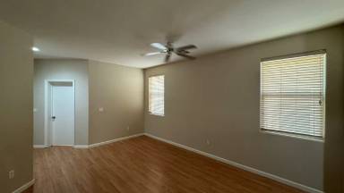 Main picture of 9753 Iron Mine St