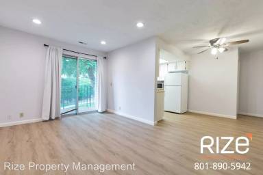 Main picture of 1096 E Quail Park Dr