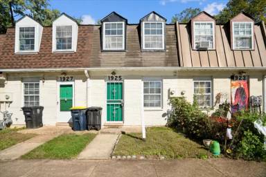 Main picture of 1925 Dutch Village Dr