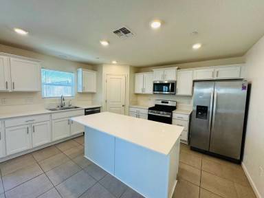 Main picture of 2284 Owens Ct