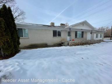 Main picture of 995 N 200 W