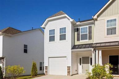 Main picture of 39 Kingham Ln