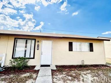Main picture of 726 W Rosewood Ln